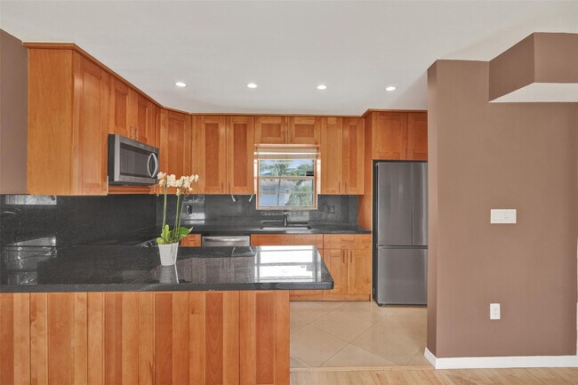 Building Photo - 7580 SW 82nd St