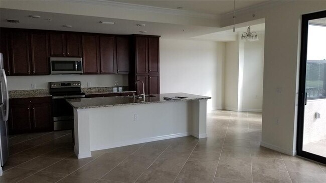Building Photo - 17118 Vardon Ter