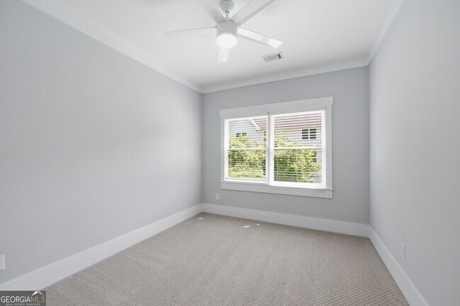 Building Photo - 254 Lamon Ave SE