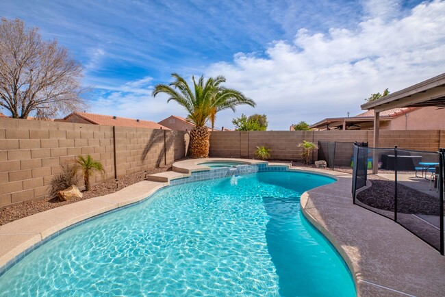 Building Photo - Pool home for rent June 1, 2025