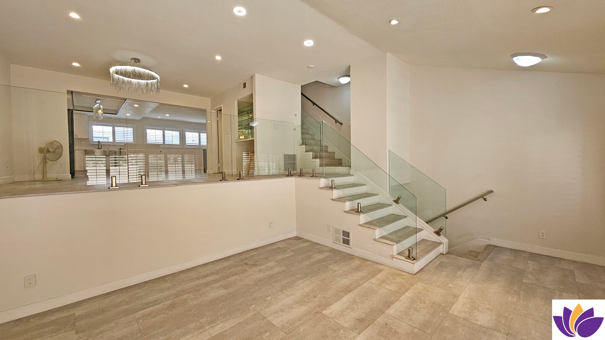 Building Photo - 18130 Oxnard St