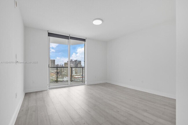 Building Photo - 185 SW 7th St