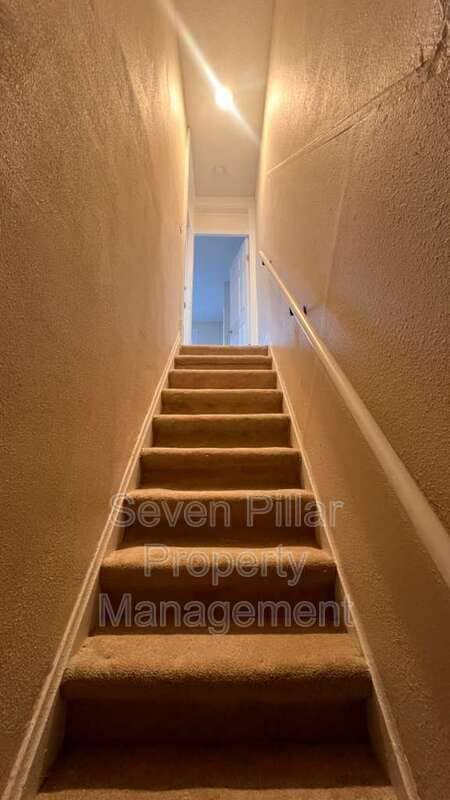 Building Photo - 1345 E Livingston Ave