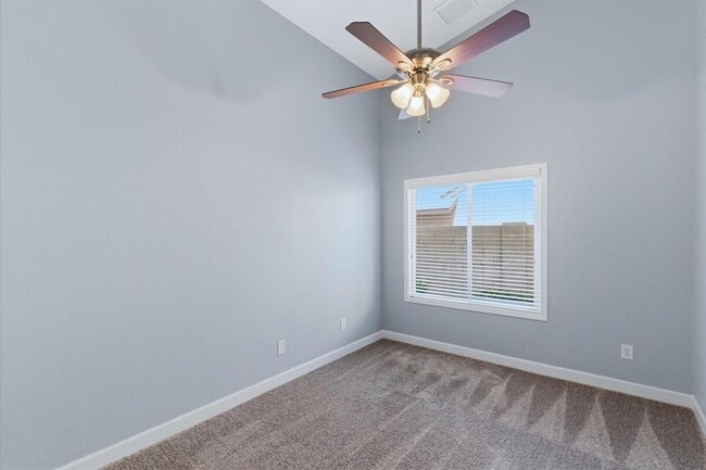 Building Photo - 4221 E Everett Dr