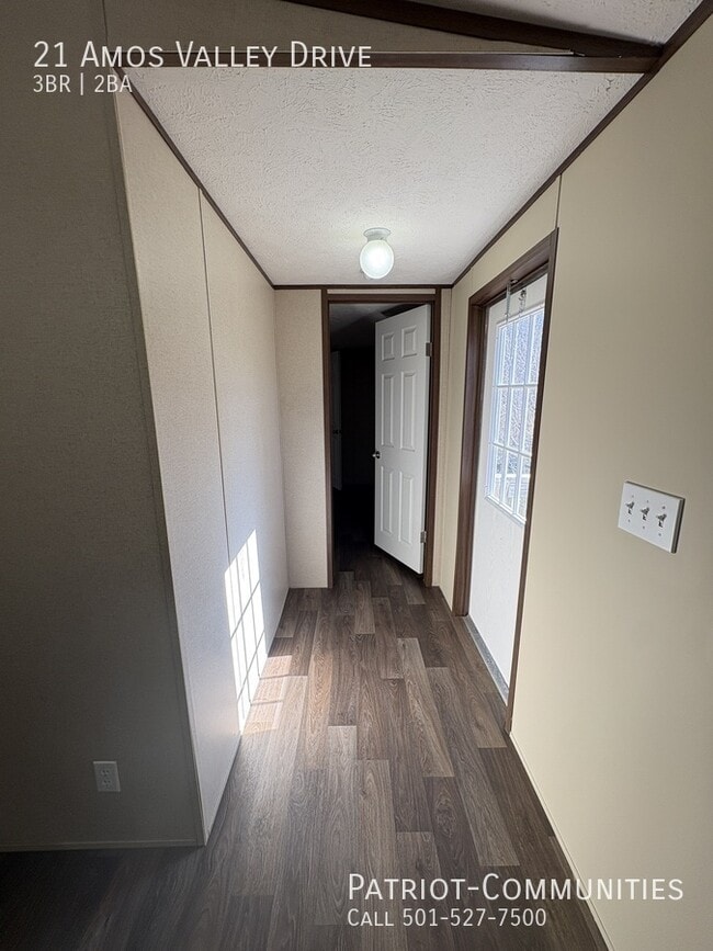 Building Photo - 21 Amos Valley Dr