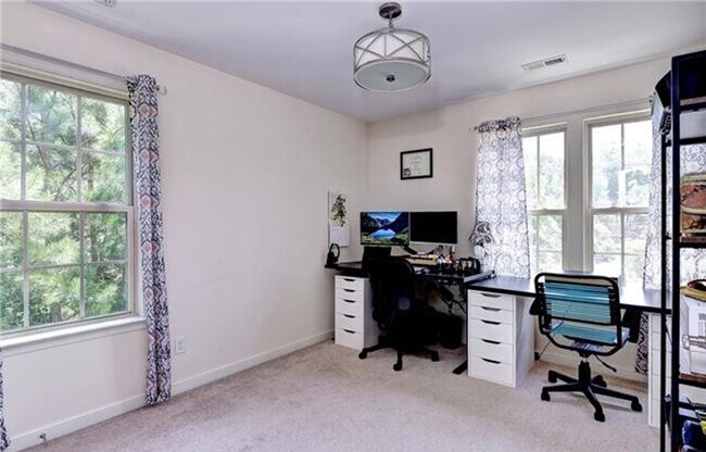 Building Photo - 3 bedroom/2.5 bathroom - Weatherly At Whit...