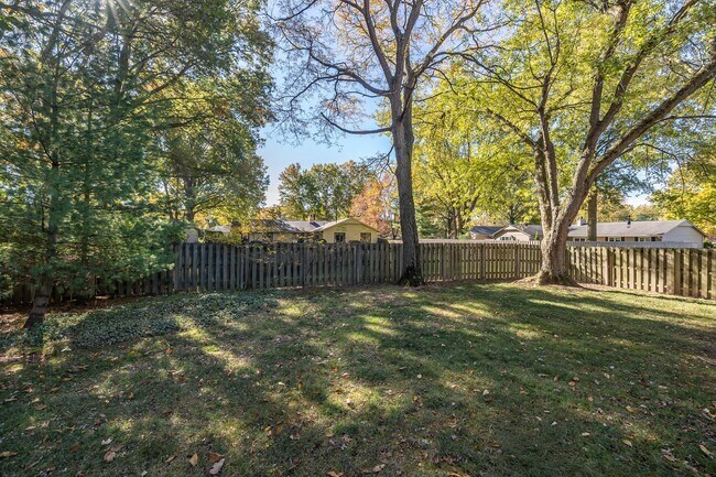 Building Photo - Gorgeous home for rent in very desirable M...