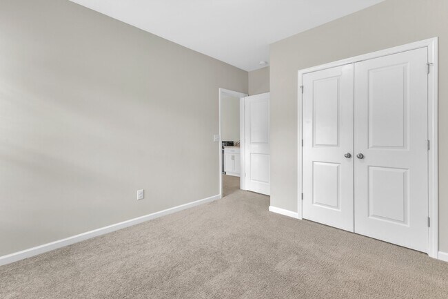 Building Photo - 4701 Kia Dr