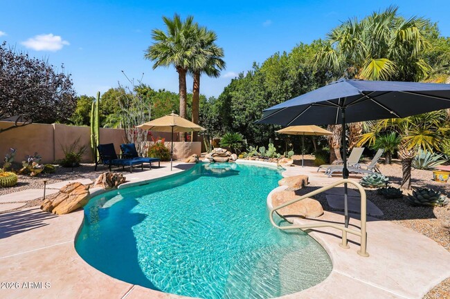 Building Photo - 7642 E Hartford Dr