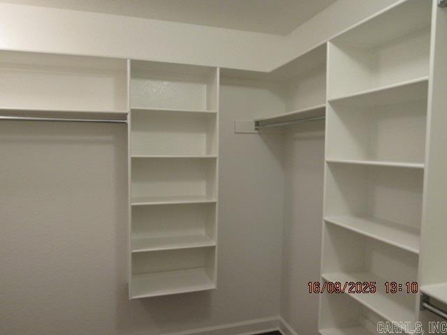 Building Photo - 41 Eaglebrook Dr
