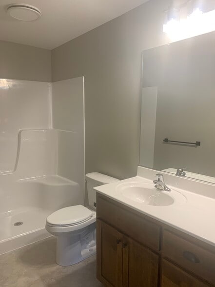 Building Photo - 704 E Wisconsin St