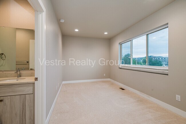 Building Photo - 4743 E Iliff Ave