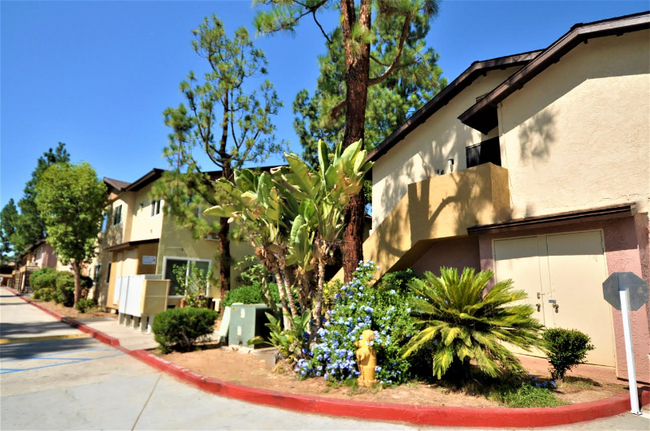 Building Photo - 9646 Winter Gardens Blvd