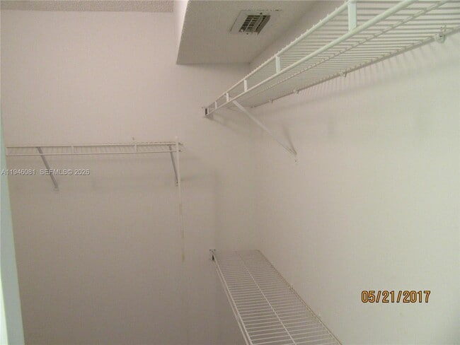 Building Photo - 2506 SE 19th Pl