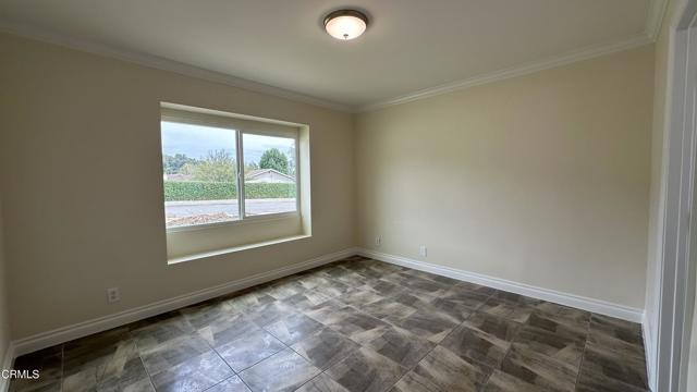 Building Photo - 653 Willowgrove Ave