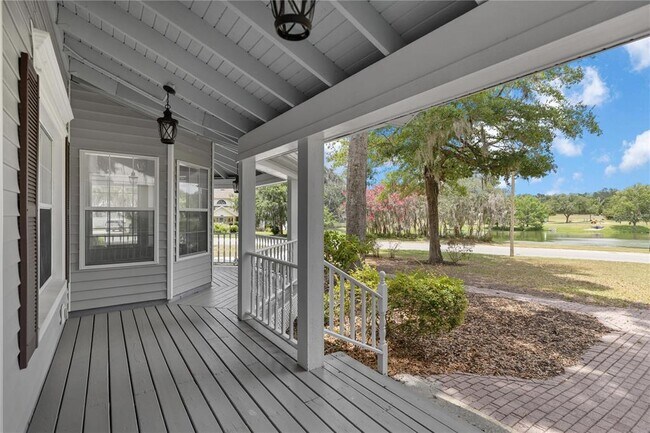 Building Photo - 1628 SE 29th Terrace