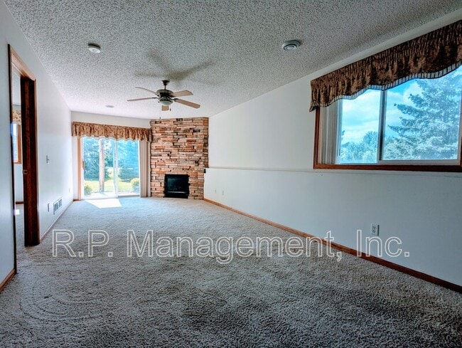 Building Photo - 14891 Generation Ave N