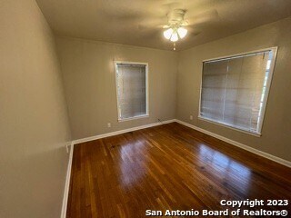 Building Photo - 215 Edna-