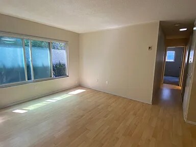 Building Photo - 360 Rosecrans St