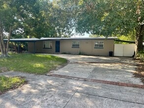 Building Photo - 366 Janell Dr