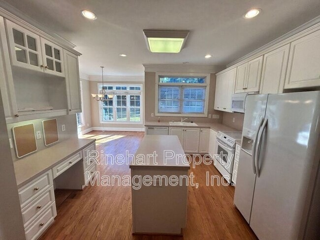 Building Photo - 1212 Auburndale Ln