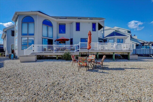 Building Photo - 1207 Capstan Dr