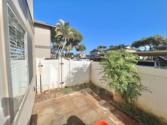 Building Photo - 91-1018-1018 Huliau St