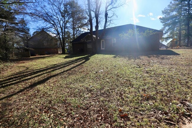 Building Photo - 2605 Turningleaf Ln