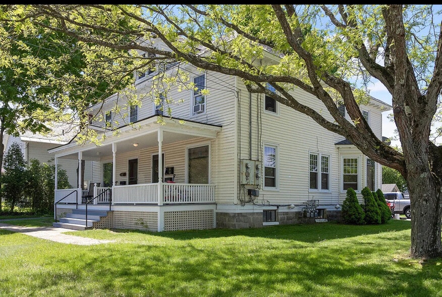 Building Photo - 8 Grove St