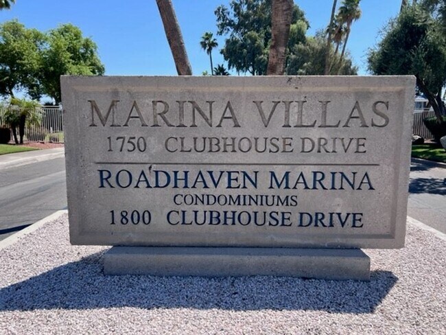 Building Photo - 2BR Condo w/Marina and Dock-Gated Waterfro...