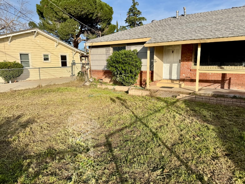 Building Photo - 2840 Belden St