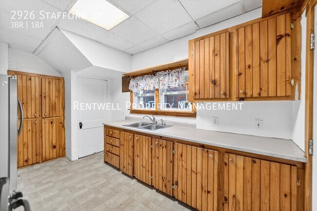 Building Photo - 2926 Stafford St