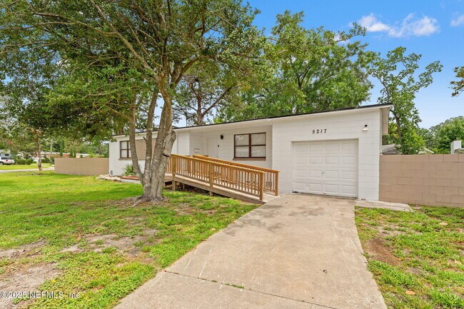 Building Photo - 5217 Witby Ave