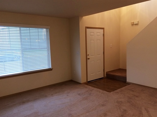 Building Photo - 1107 202nd St E