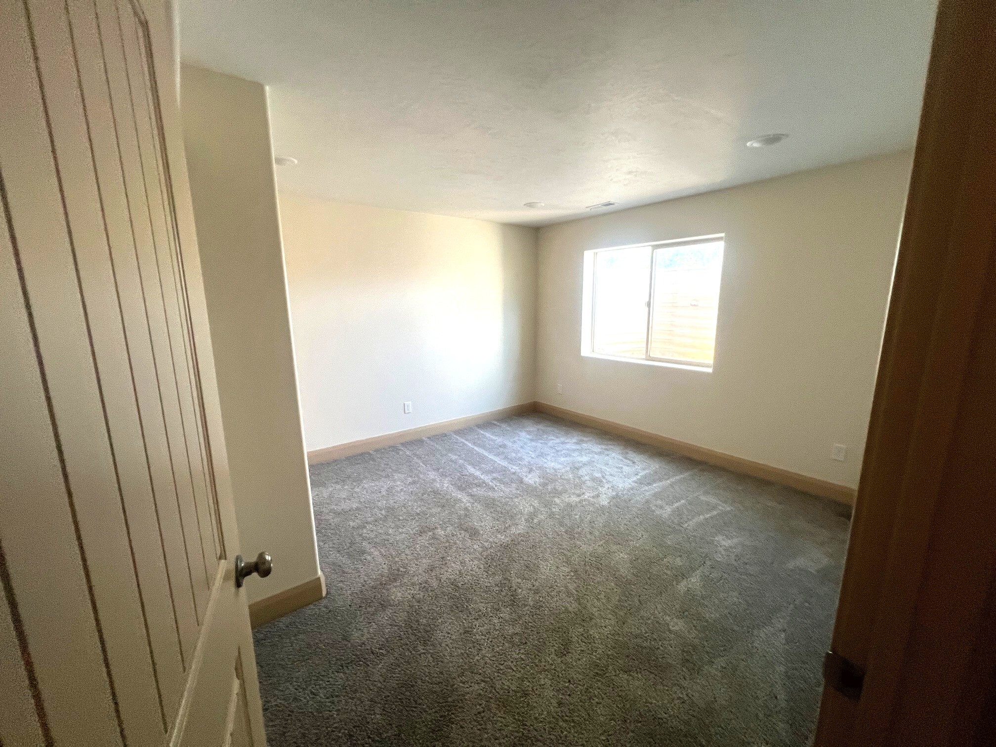 Building Photo - 320 S 1125 W