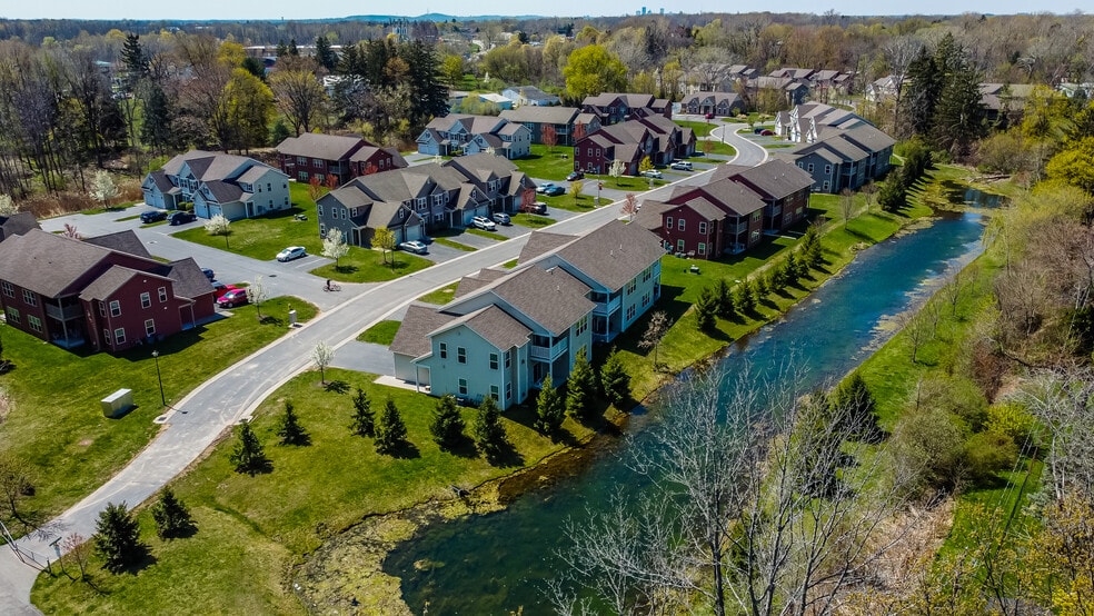 Building Photo - Preserve at Wood Creek