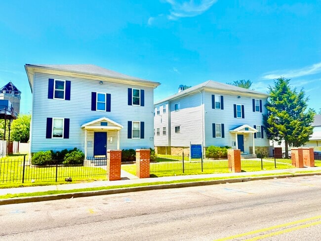 Building Photo - 4304 Garrison Blvd