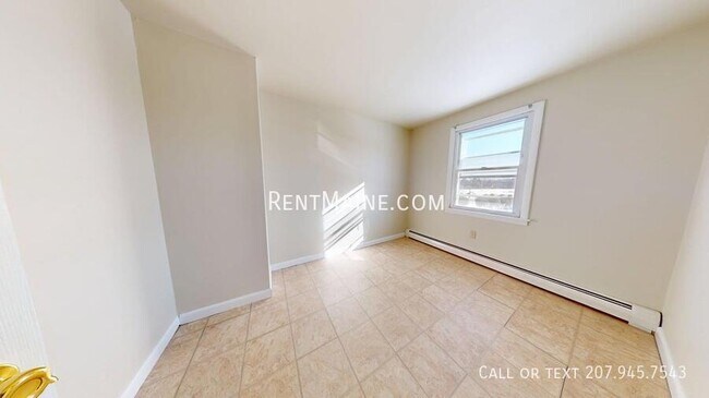 Building Photo - 33 Yale St