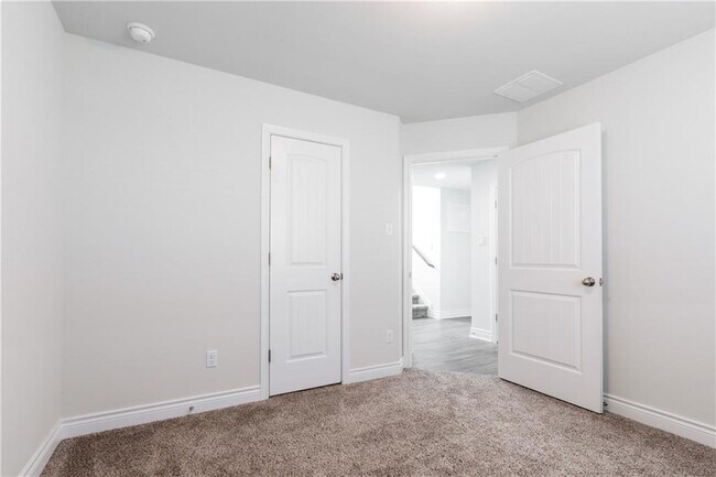 Building Photo - 2104 Pindos Pony Way