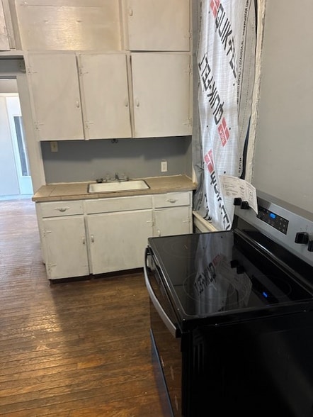 Building Photo - 433 Worth St NW