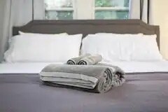 Building Photo - 1532 W Huisache Ave