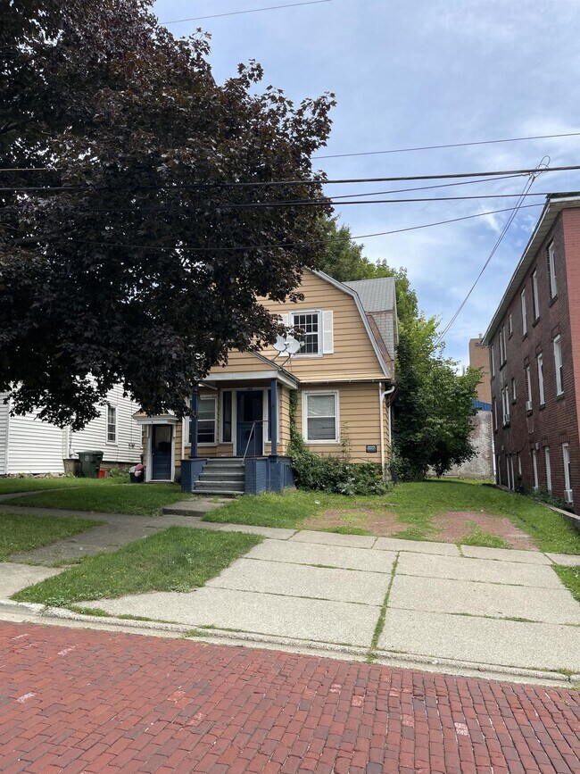 Building Photo - 408 Lafayette St