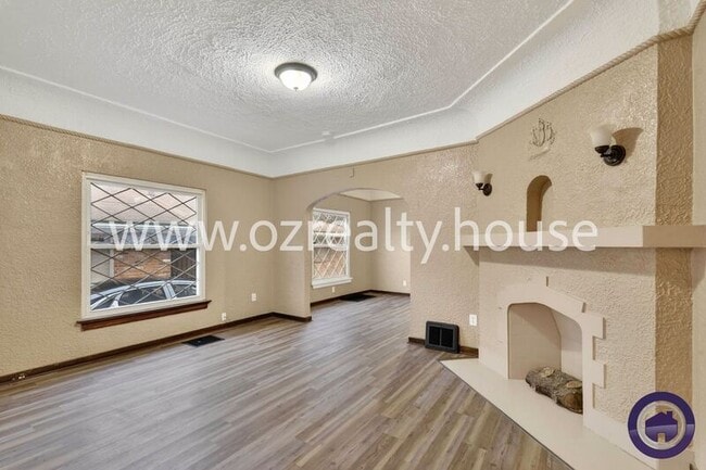 Building Photo - 1766 Milburn Ave