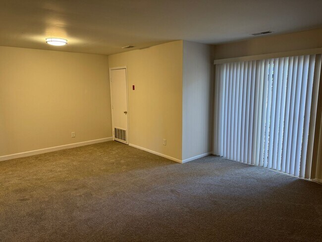 Building Photo - SAINT ANDREWS PLACE