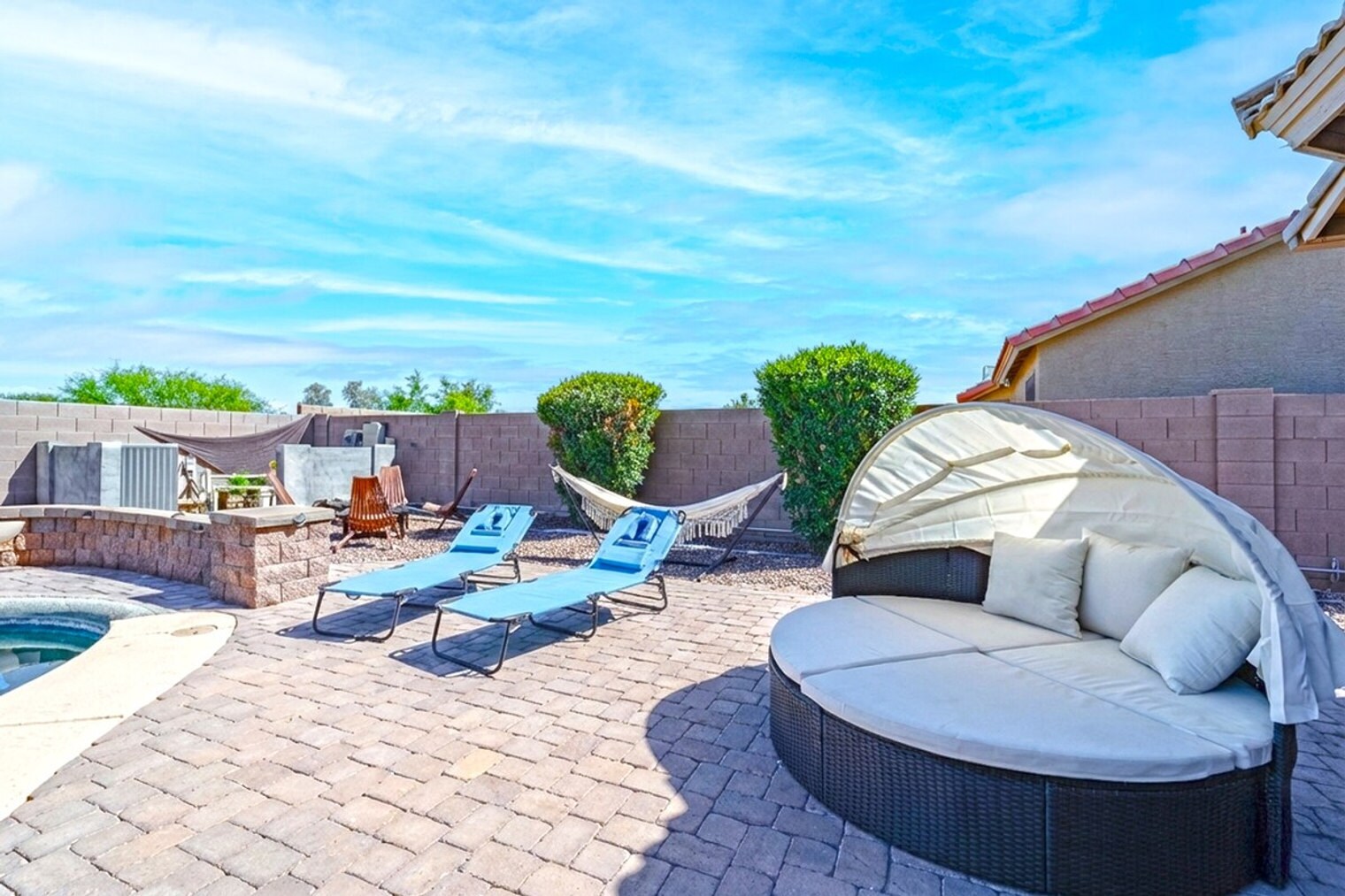 Building Photo - 1546 N Desert Willow St