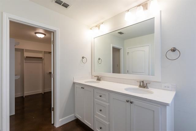 Building Photo - 246 Foxtrot Ln