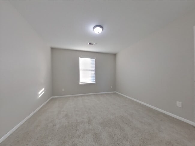 Building Photo - 916 American Monarch Dr