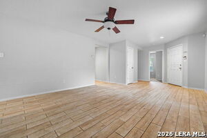 Building Photo - 323 Amberdale Oak