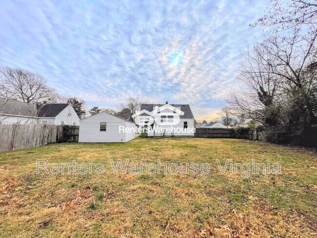 Building Photo - 4862 Norvella Ave