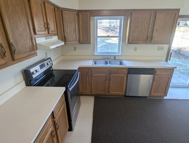 Building Photo - 804 Wildwood Blvd